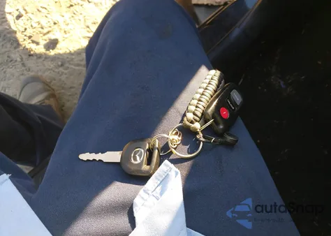 2006 Mazda Mazda3 I from USA, damaged, VIN JM1BK32F261481023